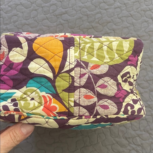 Vera Bradley Plum Crazy insulated lunch or bottle bag - Picture 3 of 8